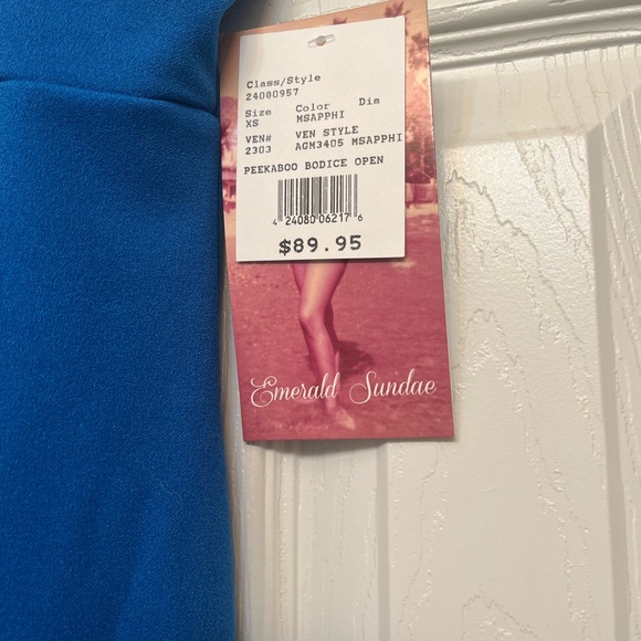 BEAUTIFUL Blue gown, brand NEW with tags! - Picture 2 of 4